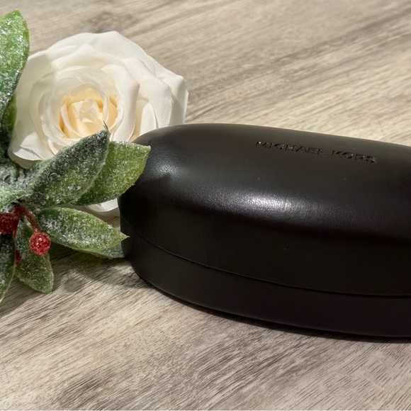 MICHAEL KORS Dark Brown GLASSES CASE Eyeglass Hard Shell Clam Case NEVER USED - Picture 6 of 7